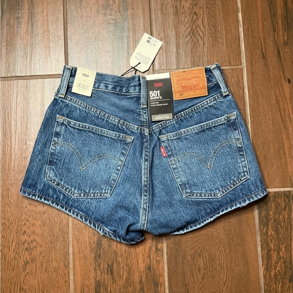 Levi’s Premium Denim Blue Distressed Women's Shorts - Picture 6 of 7